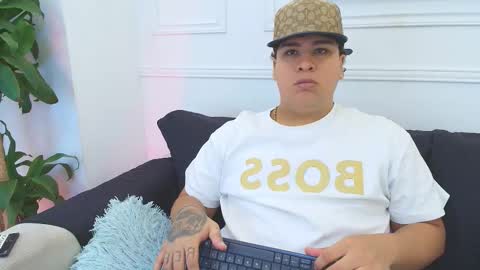 bennett_alejoo online show from November 26, 6:55 pm