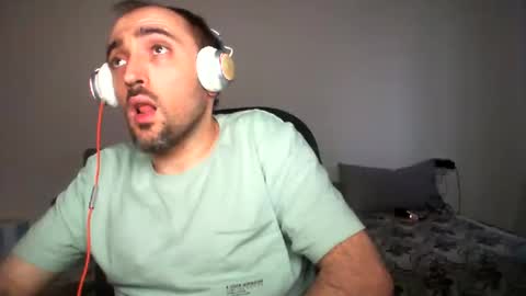 bentish online show from December 9, 2:29 pm