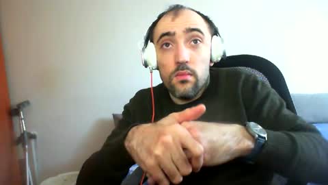 bentish online show from February 13, 6:09 am