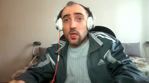 bentish online show from December 20, 8:17 am