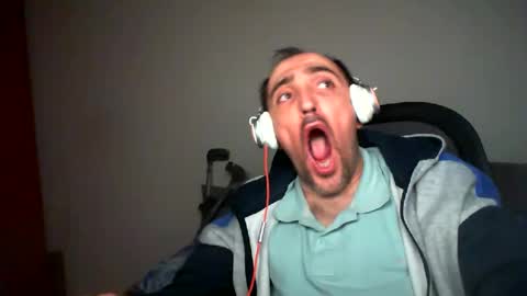 bentish online show from February 10, 3:32 pm