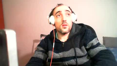 bentish online show from February 8, 3:10 pm