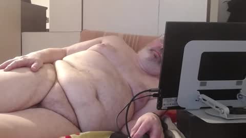 berlinerbaer1963 online show from December 17, 1:57 am