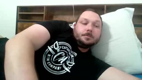 Snapshot of bhines5791 chatting on March 4, 8:27 pm hines5791 online show from March 4, 8:27 pm