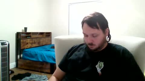 Snapshot of bhines5791 chatting on January 8, 6:41 am hines5791 online show from January 8, 6:41 am