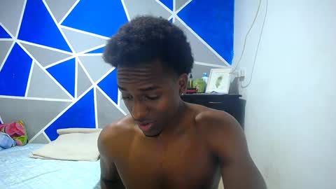 Snapshot of big_black11 chatting on December 22, 10:06 am big_black11 online show from December 22, 10:06 am