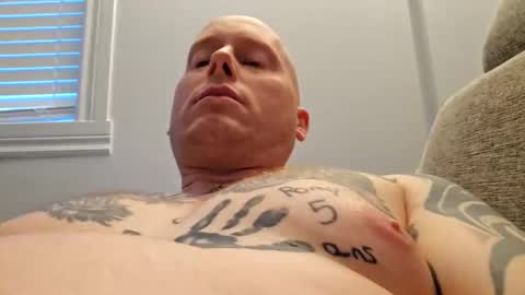 big_mat1988 online show from April 3, 8:05 pm