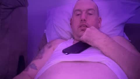 bigcocksuckingslut online show from December 6, 1:40 am