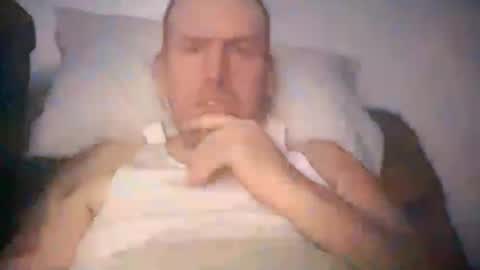 bigcocksuckingslut online show from January 4, 1:10 am