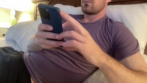 Snapshot of bigcollegecock69690 chatting on January 12, 10:43 pm bigcollegecock69690 online show from January 12, 10:43 pm