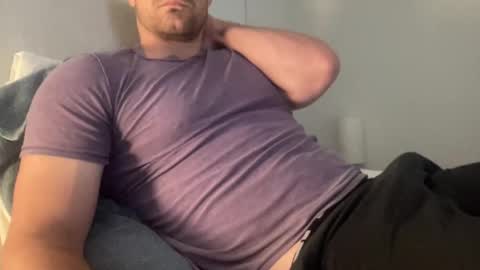 bigcollegecock69690 online show from October 27, 4:53 pm