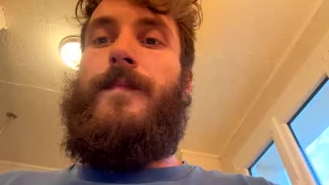 Snapshot of bigdick686268 chatting on March 3, 5:34 pm Pac Man Sex online show from March 3, 5:34 pm