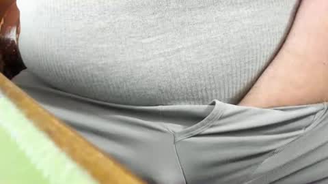 Snapshot of bigdude0162 chatting on February 13, 8:24 pm bigdude0162 online show from February 13, 8:24 pm