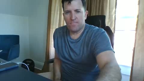 BiggestBallsOnChatr online show from November 4, 8:32 pm