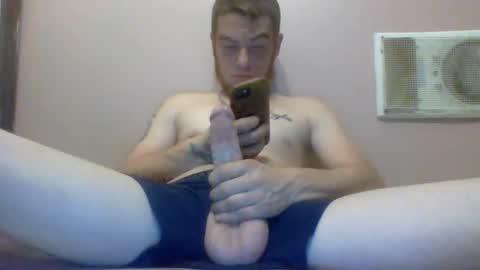 biggingerdick04 online show from October 26, 9:17 pm