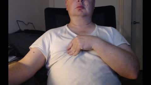 bighorn1981 online show from December 2, 10:54 pm