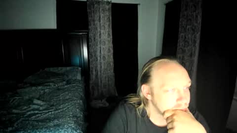 bigmike20129020 online show from February 12, 9:37 am