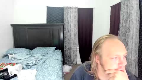 bigmike20129020 online show from September 9, 8:14 am