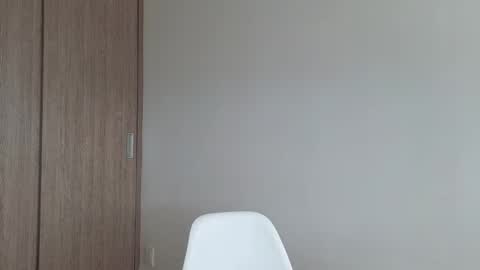       online show from October 18, 7:19 pm