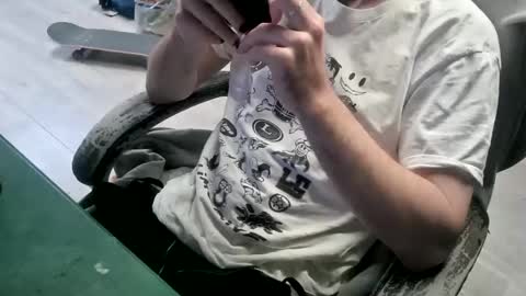bigpeepdude online show from June 7, 12:56 pm
