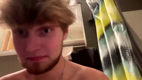 bigskinnyboyshh online show from September 18, 2:46 am