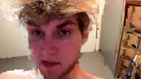 bigskinnyboyshh online show from December 31, 9:06 pm