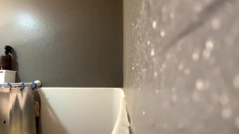 bigskinnyboyshh online show from December 22, 1:34 am