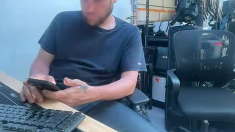 Big White Cock Worship online show from June 24, 9:06 pm