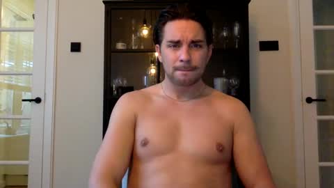 bikdig1 online show from January 1, 9:39 am