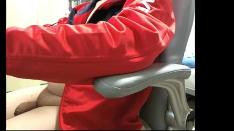 Snapshot of bilove222 chatting on October 25, 3:47 pm bilove222 online show from October 25, 3:47 pm