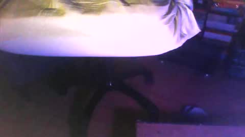 binder2122 online show from May 28, 2:31 am