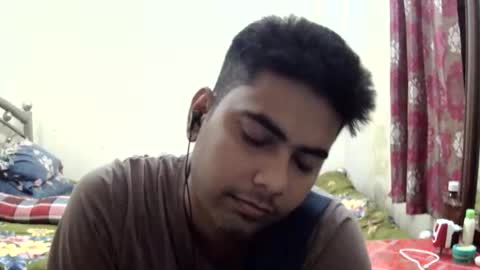 birbikrom104 online show from May 22, 6:51 am