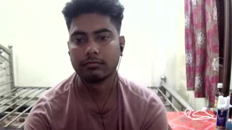 birbikrom104 online show from May 1, 4:27 am