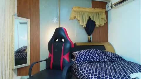 black_king_241 online show from February 18, 3:04 am