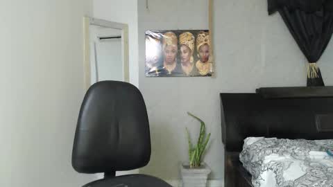 black_king_241 online show from October 7, 3:32 am