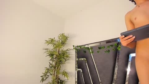 B L A C K  R O S E  online show from February 8, 11:44 am