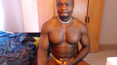 blackmusclegym online show from March 12, 10:59 am