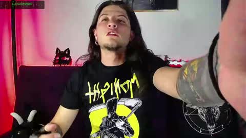 Snapshot of blackwolf_6 chatting on February 12, 11:51 pm Dave online show from February 12, 11:51 pm