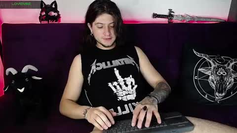 Snapshot of blackwolf_6 chatting on February 25, 6:53 pm Dave online show from February 25, 6:53 pm