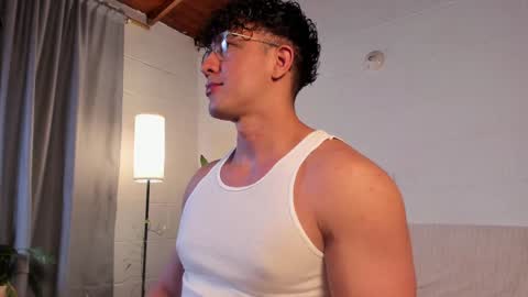 Blake Levi  Independent Model online show from January 20, 1:50 am