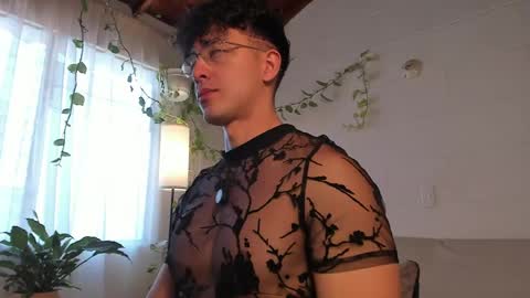 Blake Levi  Independent Model online show from May 24, 1:06 pm