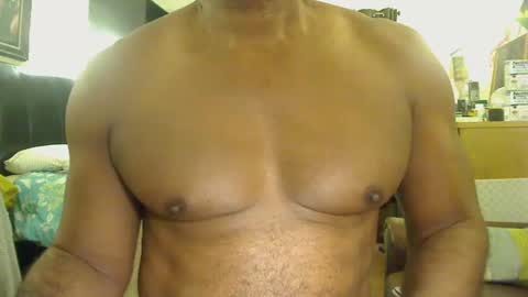 blkbiguncut10462 online show from January 14, 7:43 pm