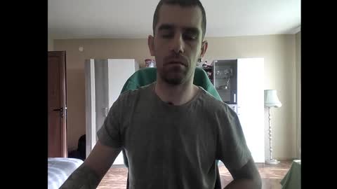 Runaway online show from December 17, 9:17 am