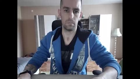 Runaway online show from February 18, 2:59 pm