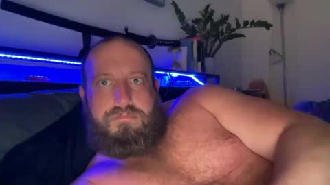 blue_eyes247 online show from June 4, 3:34 am