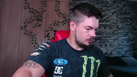 blueeyeboy0 online show from January 6, 7:01 am