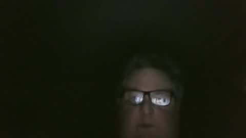 bluemoose70 online show from April 7, 11:49 pm