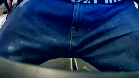 Snapshot of bobbie420_ chatting on October 31, 1:29 am bobbie420_ online show from October 31, 1:29 am