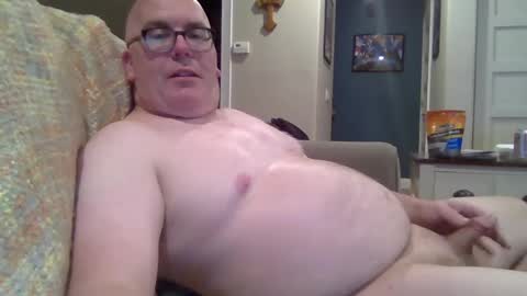 bobblehead31382 online show from December 3, 11:46 pm