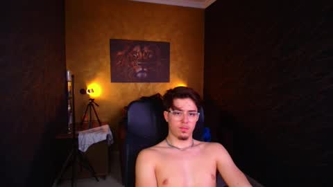 BodhiHayes online show from April 9, 6:19 am